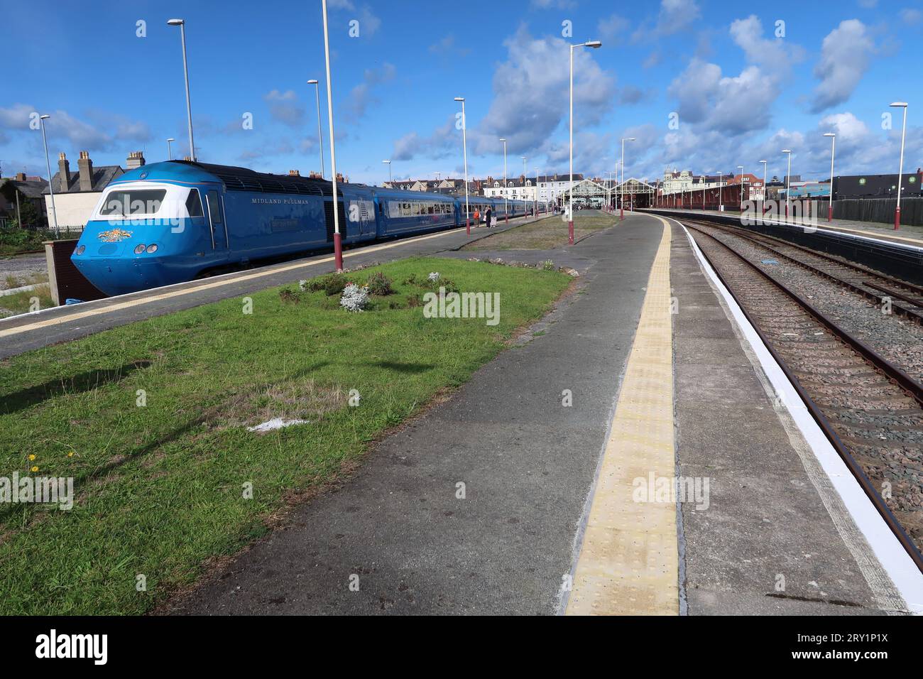 Il treno ad alta velocità Midland Pullman alla stazione di Llandudno nel Galles del Nord è arrivato con un tour ferroviario da Plymouth. Foto Stock