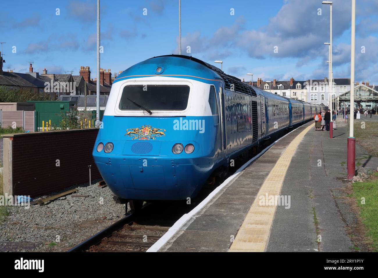 Il treno ad alta velocità Midland Pullman alla stazione di Llandudno nel Galles del Nord è arrivato con un tour ferroviario da Plymouth. Foto Stock