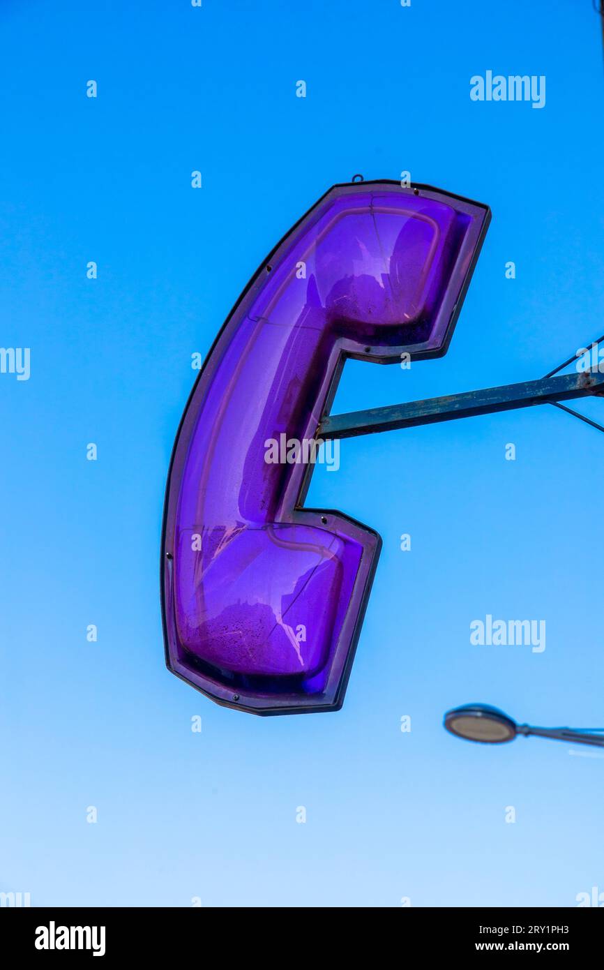 Segno di un negozio di telefoni Foto Stock