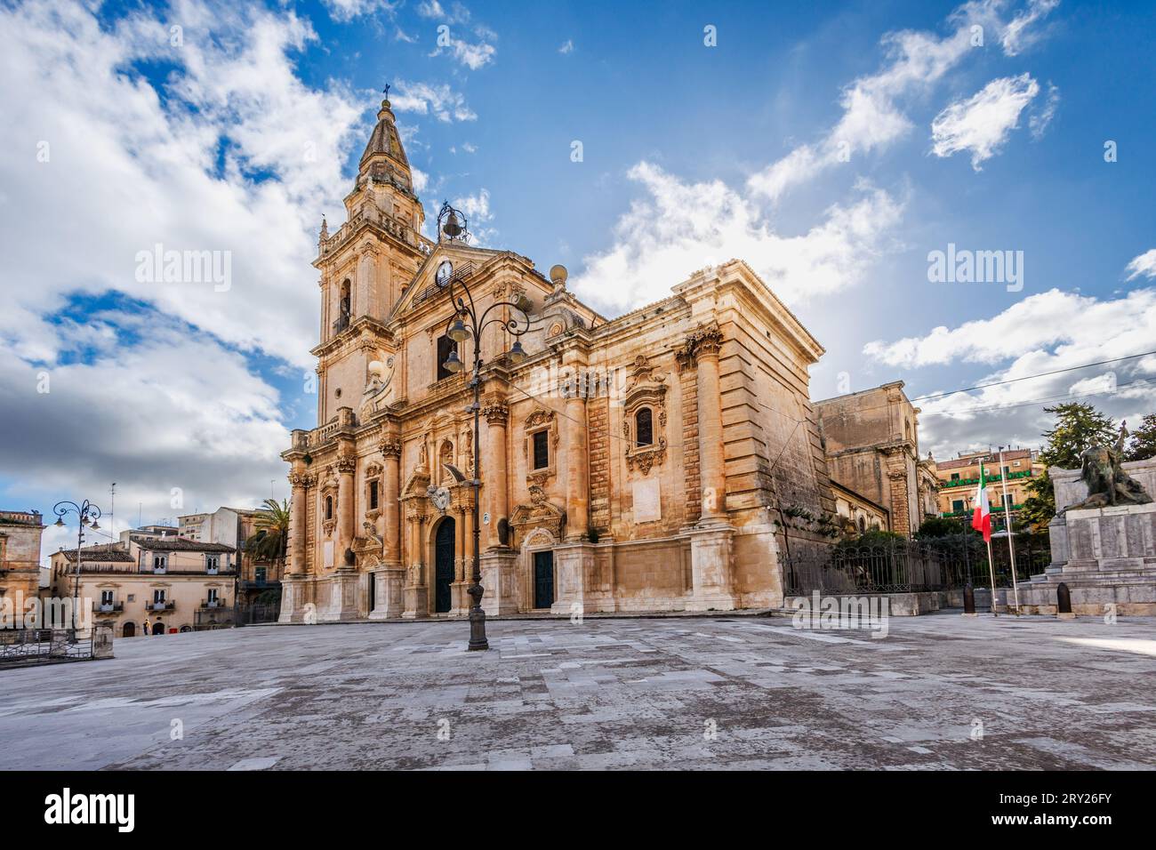 La storica città di Ragusa nel sud dell'isola di Sicilia, Italia Foto Stock