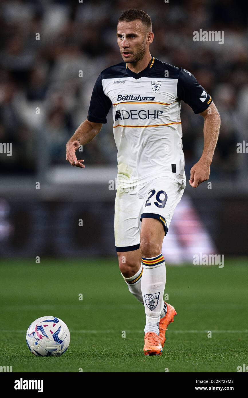 Alexis Blin di US Lecce in azione durante la partita di serie A tra Juventus FC e US Lecce. Foto Stock