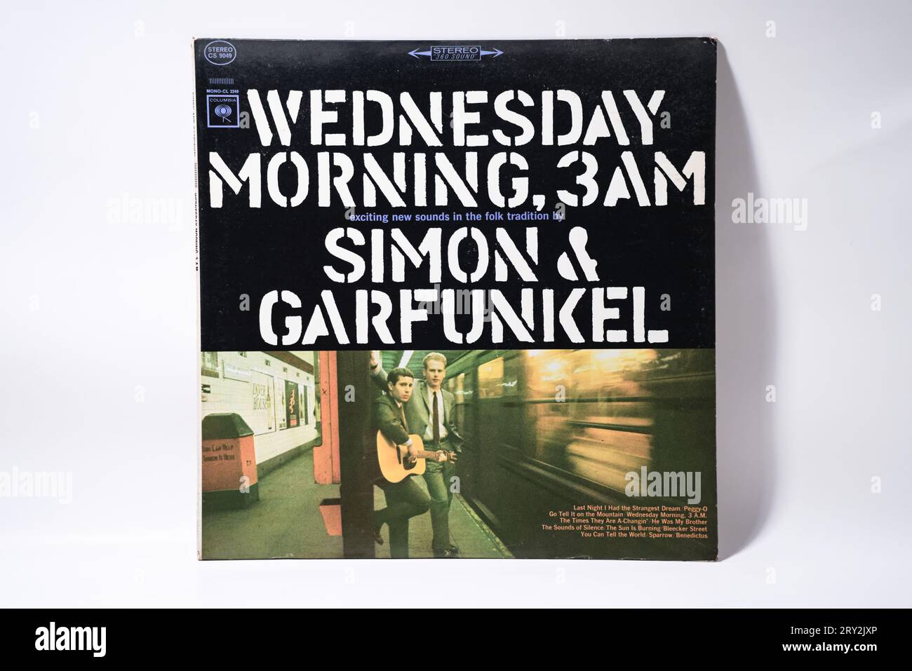 New York, NY - 26 settembre 2023: Wednesday Morning, 3AM è l'album di debutto del duo folk rock Simon & Garfunkel pubblicato dalla Columbia Records nel 1964 Foto Stock