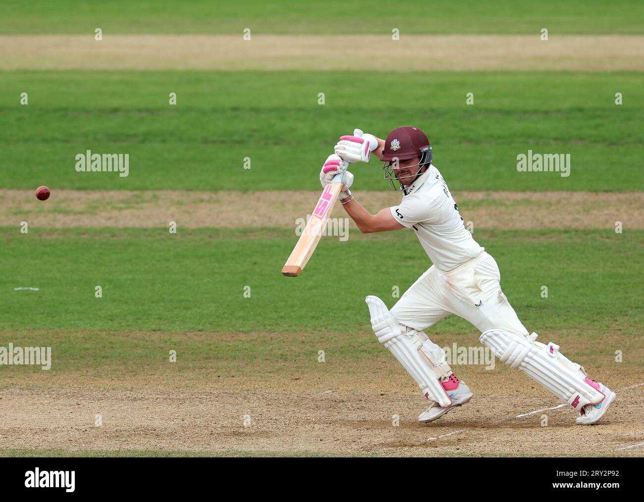 Surrey's Rory Burns in battuta durante il terzo giorno della partita del campionato LV= Insurance County all'Ageas Bowl di Southampton. Data foto: Giovedì 28 settembre 2023. Foto Stock
