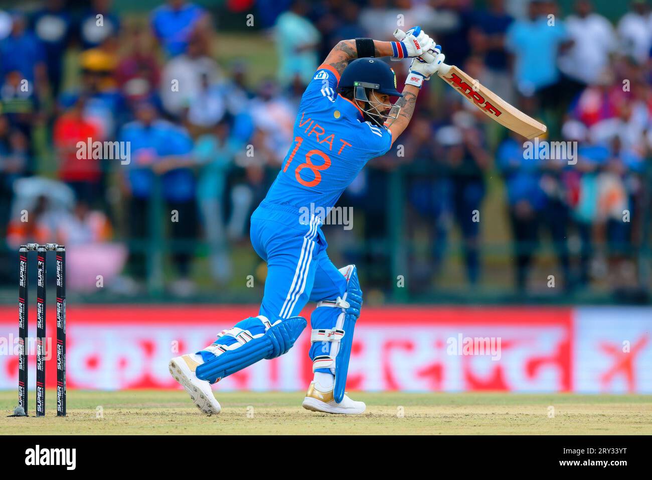 Virat Kohli dell'India gioca una partita di cricket durante l'Asia Cup 2023 ODI tra India e Pakistan al Pallekele International Cricket Stadium Foto Stock