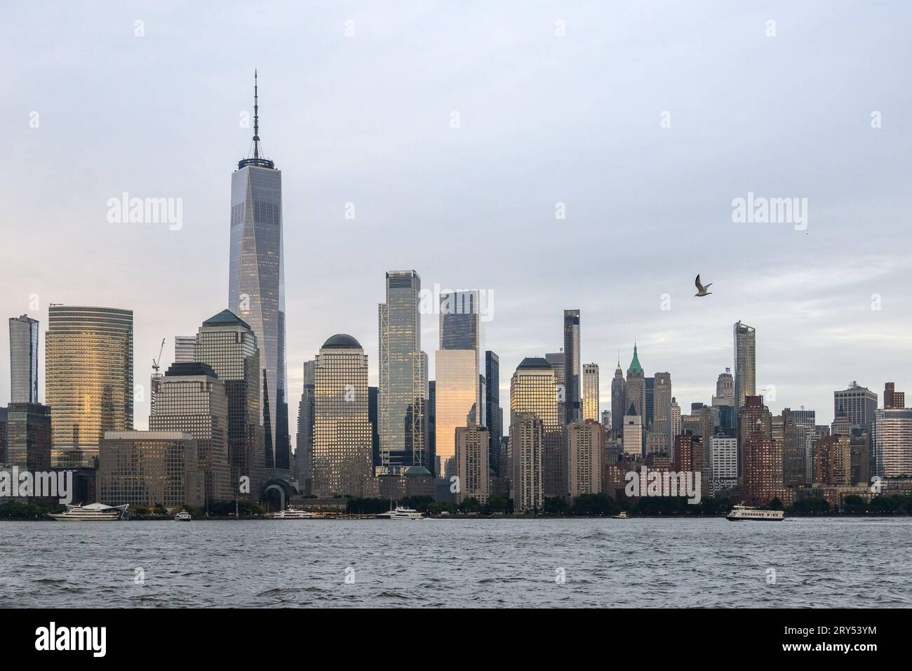 New York, USA, 28 settembre 2023 - Vista dello skyline di Lower Manhattan da Hoboken, New Jersey. Credito: Enrique Shore/Alamy Stock Photos Foto Stock