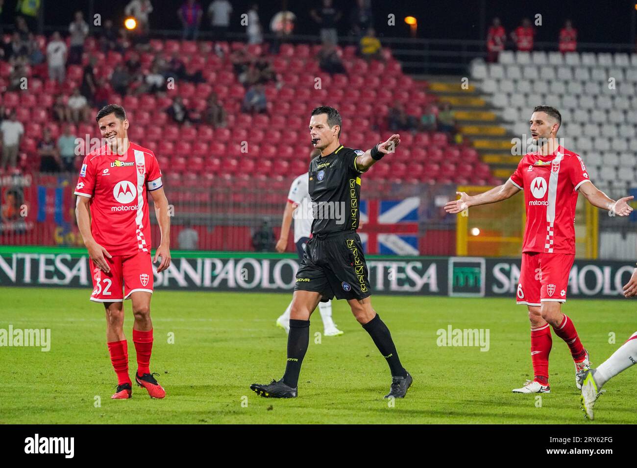 Monza, Italia. 28 settembre 2023. Ivano Pezzuto, arbitro, durante AC Monza contro FC Bologna, serie A, allo Stadio U-Power. Crediti: Alessio Morgese/Alessio Morgese/Emage/Alamy live news Foto Stock