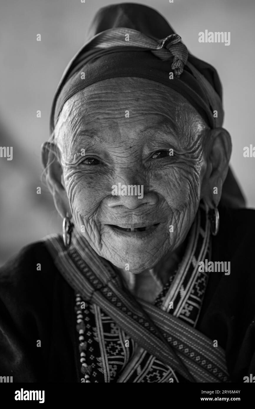 Traditionel Tribe People a Sapa, in Vietnam Foto Stock