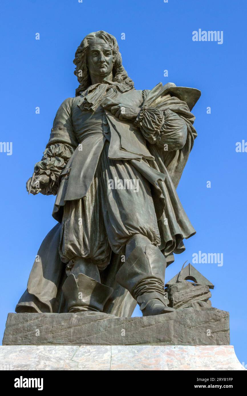 Statua di Pierre Paul Riquet, fondatore del Canal du Midi. Beziers, Occitanie, Francia Foto Stock
