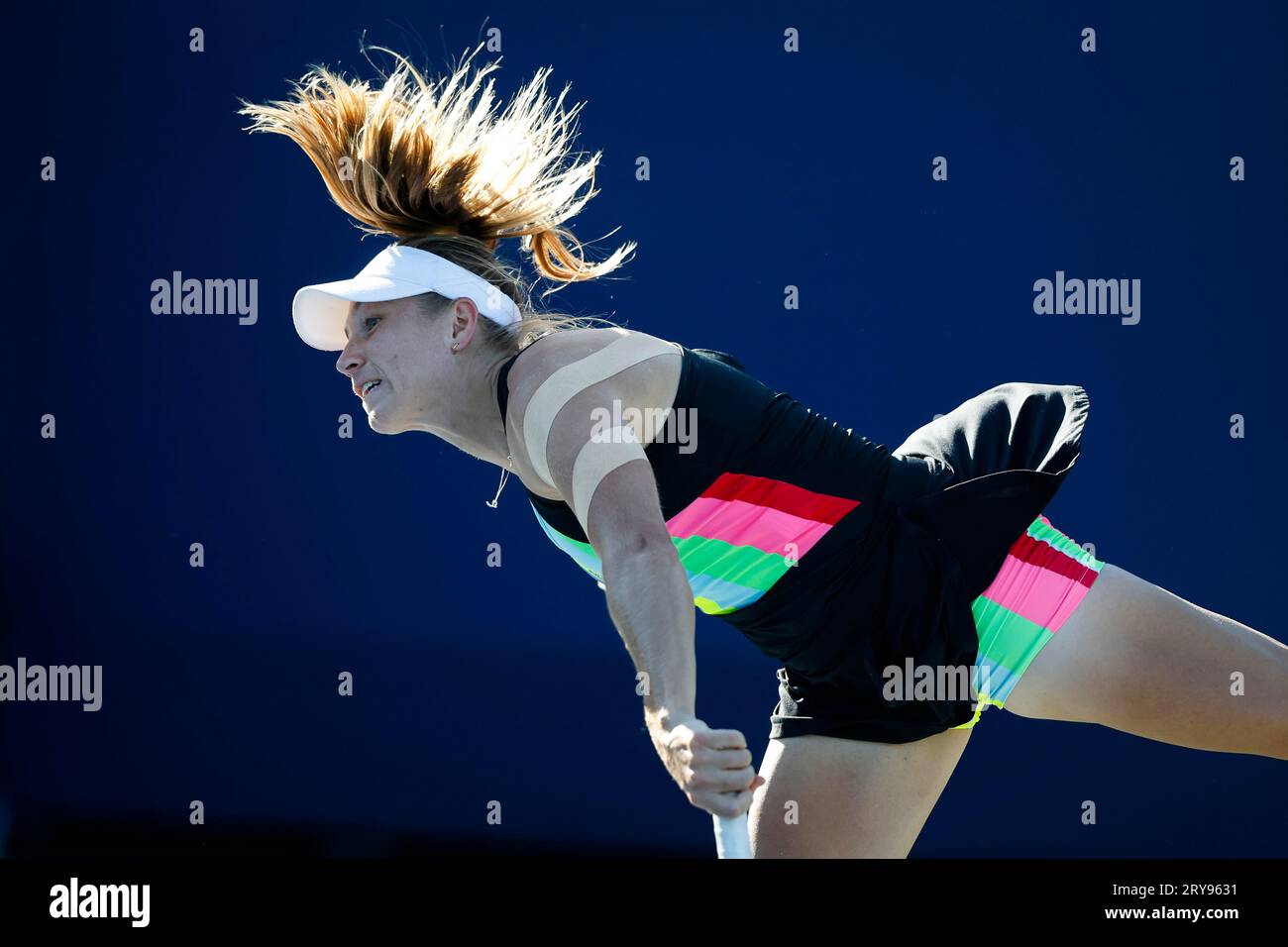 Tennisspielerin Ellen Perez (AUS) ad Aktion bei den US Open 2023, USTA Billie Jean King National Tennis Center, Flushing Meadows, Queens, New York Foto Stock