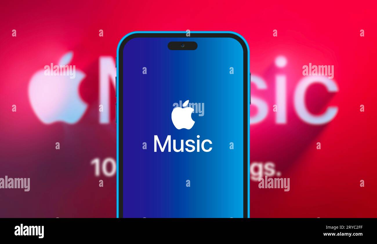 Primo piano ad alta definizione dello schermo di uno smartphone con il logo Apple Music e la sua elegante interfaccia di streaming. Questa immagine editoriale illustra Foto Stock
