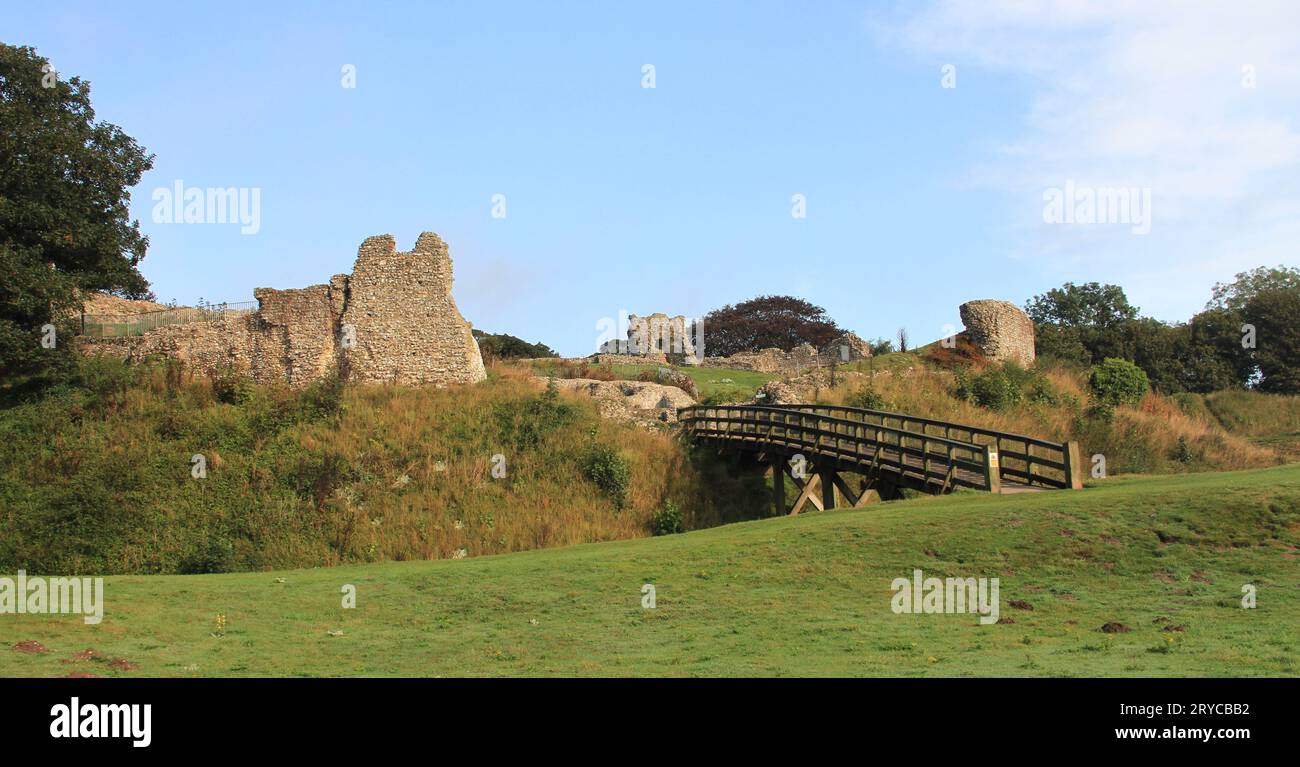 Rovine conservate del castello normanno a Castle acre, Norfolk Foto Stock