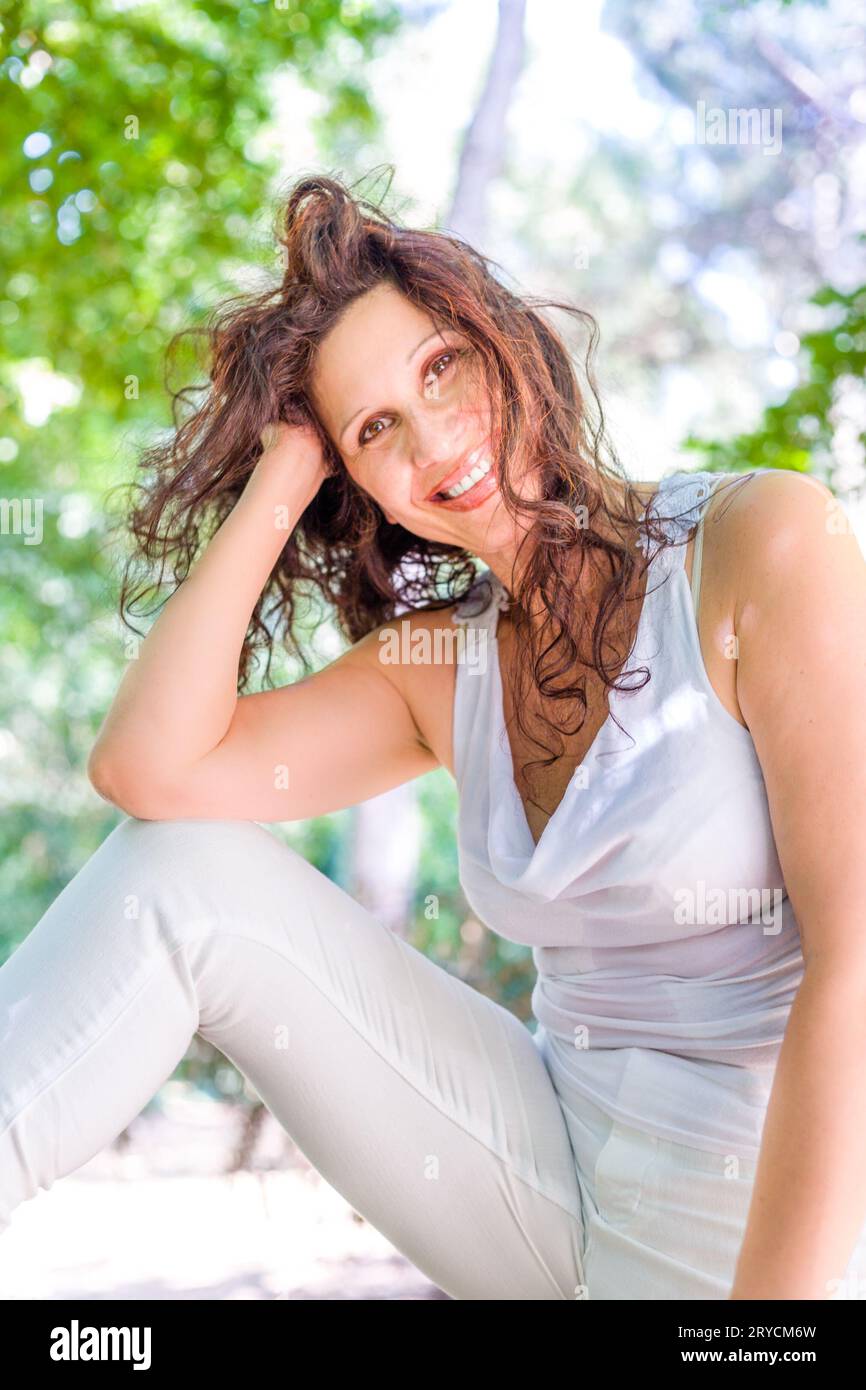 Donna in posa bella Foto Stock