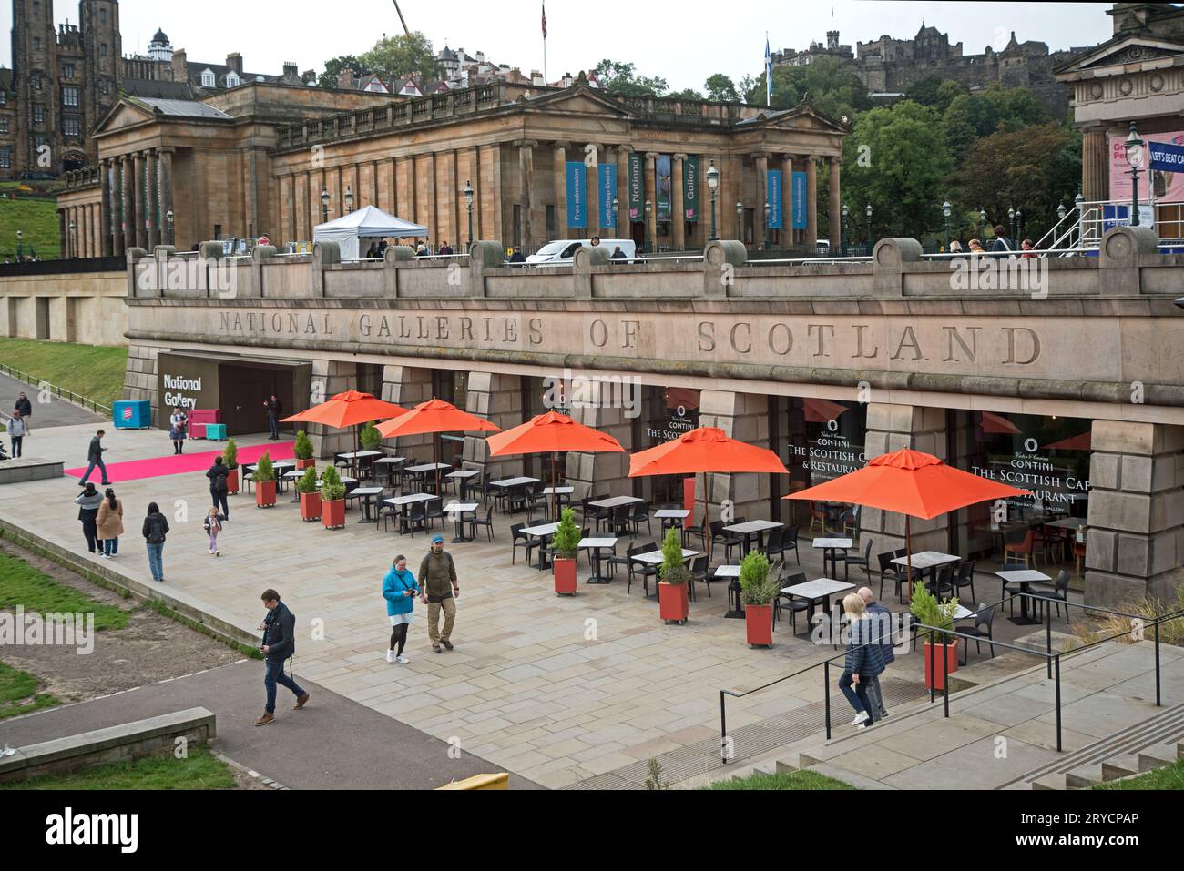 National Galleries of Scotland, ingresso ai Princes Street Gardens, Edimburgo, Scozia, Regno Unito. Foto Stock