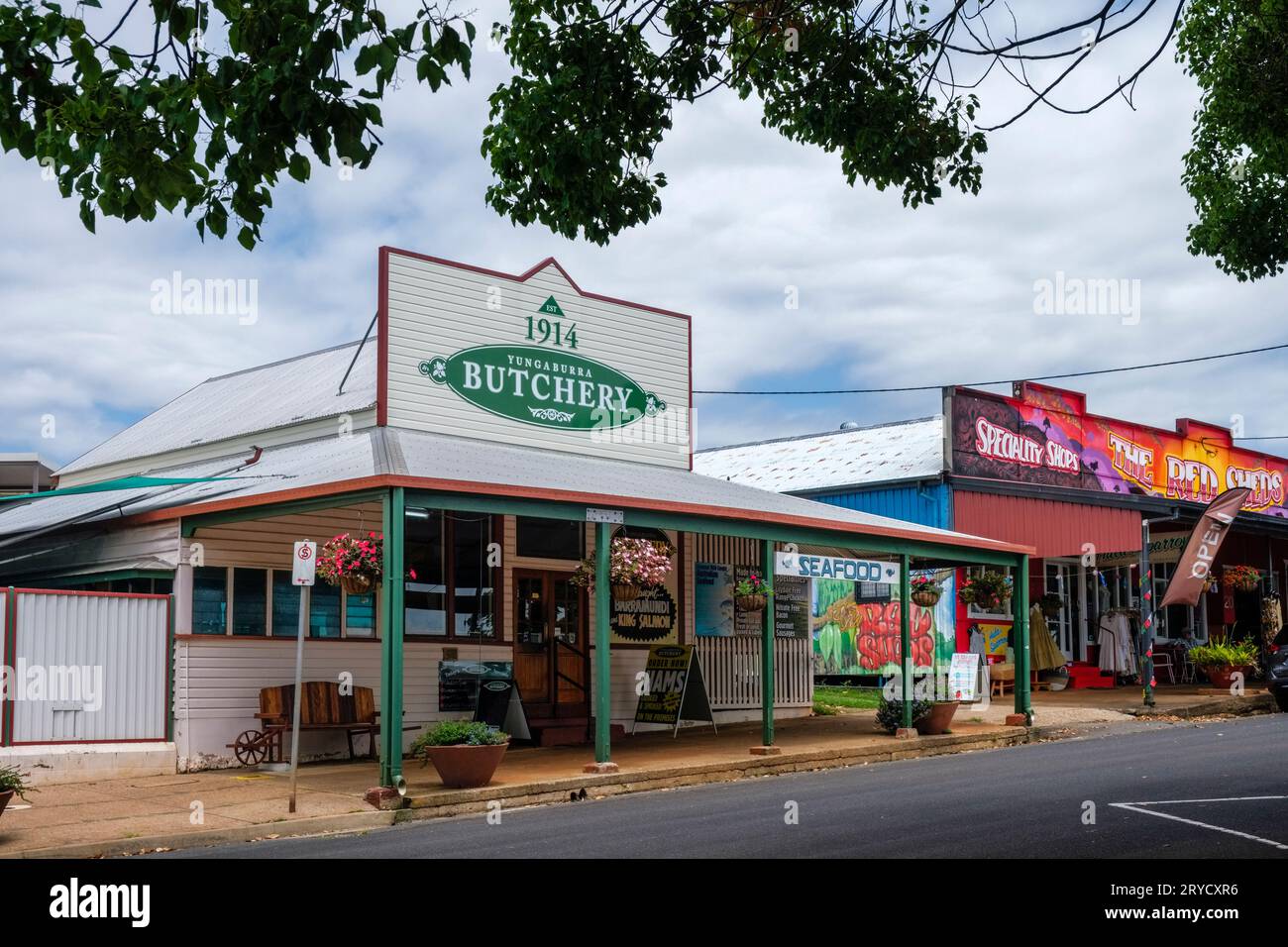 Vecchi edifici storici a Yungaburra, Atherton Tablelands, Queensland, Australia Foto Stock