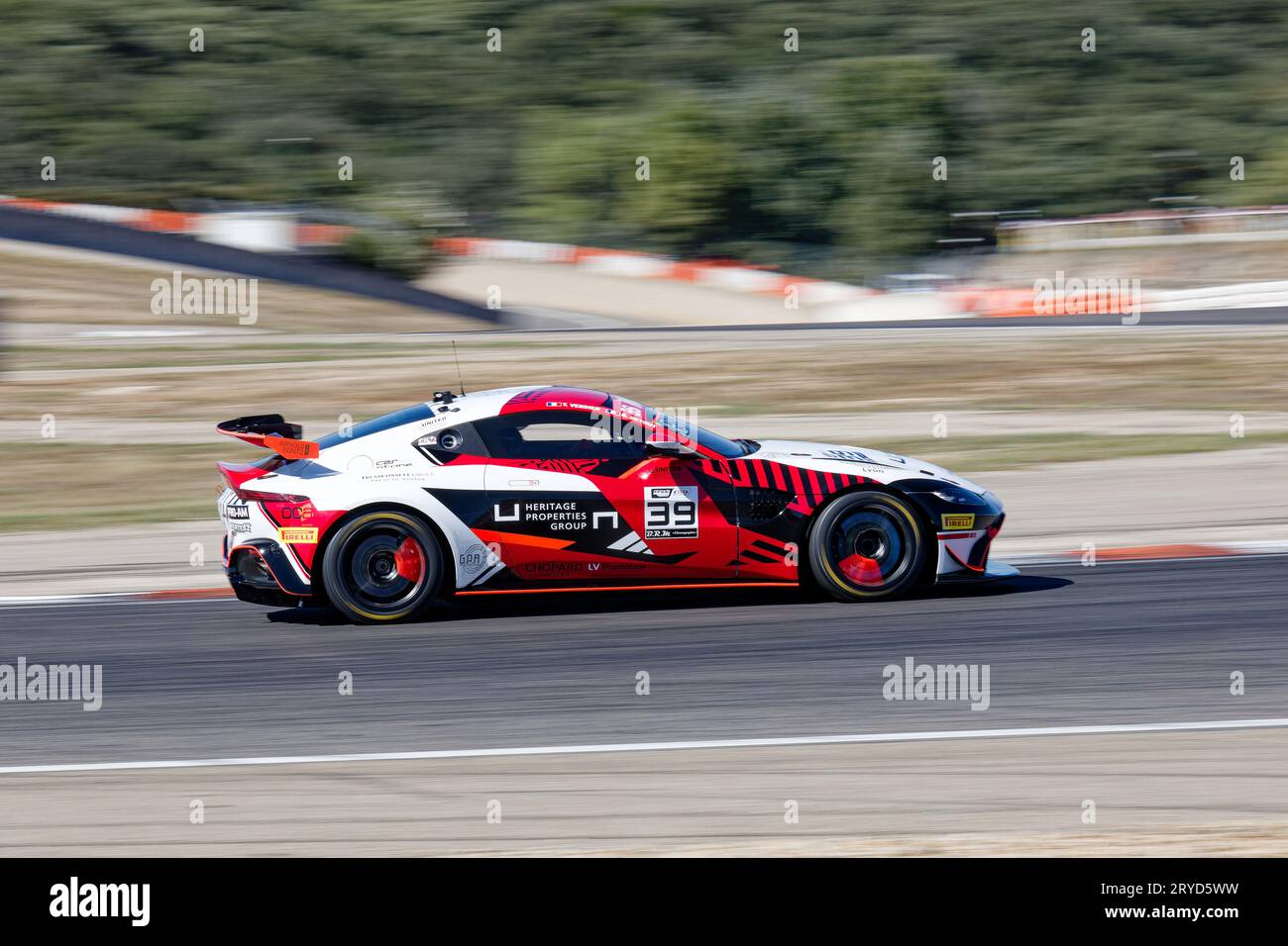 FFSA GT4 2023 al circuito Ledenon ,Ledenon, FRANCIA, 24/09/2023 Florent 'MrCrash' B.. Foto Stock