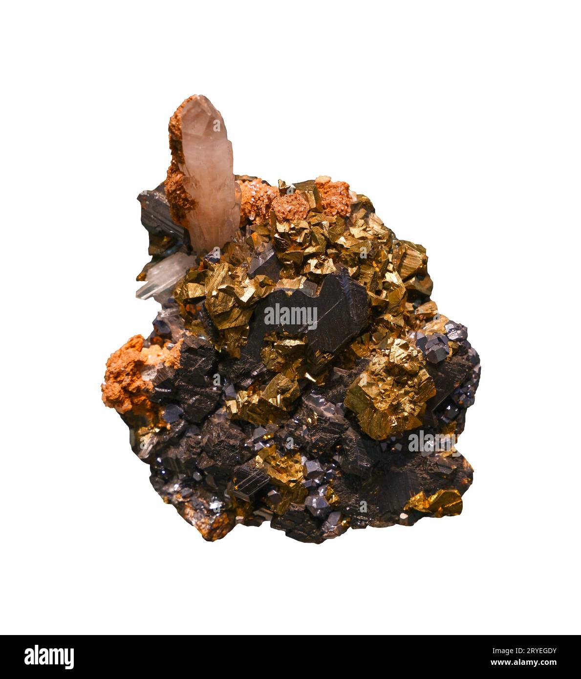 Primo piano di roccia di oro con cristalli isolati Foto Stock