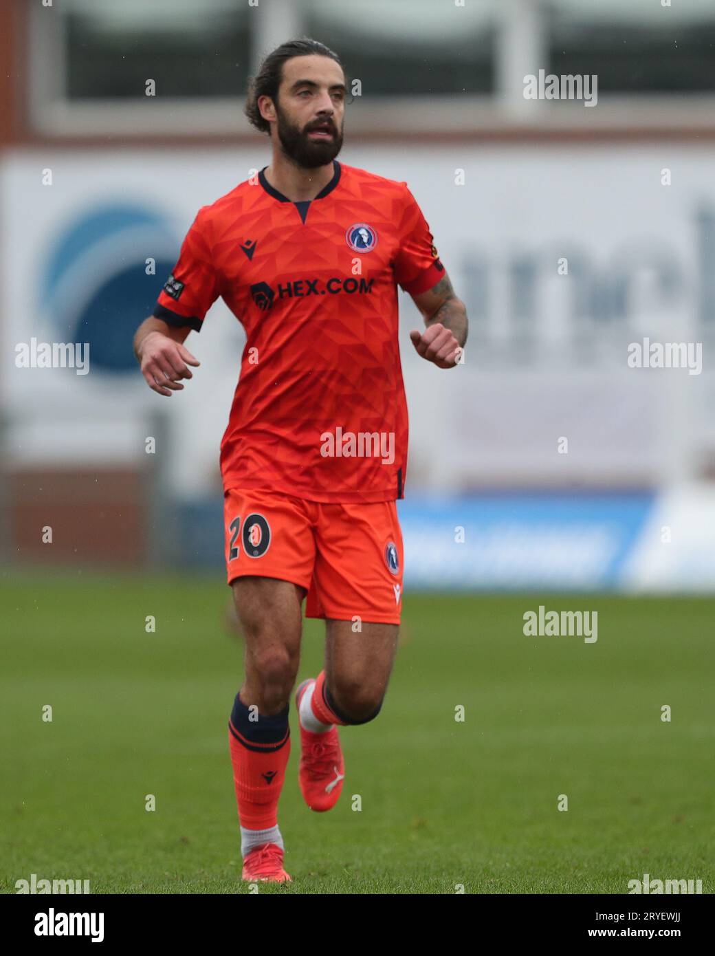 Dan Gallagher dei Dorking Wanderers durante la partita della Vanarama National League tra Hartlepool United e Dorking Wanderers al Victoria Park, Hartlepool, sabato 30 settembre 2023. (Foto: Mark Fletcher | mi News) crediti: MI News & Sport /Alamy Live News Foto Stock