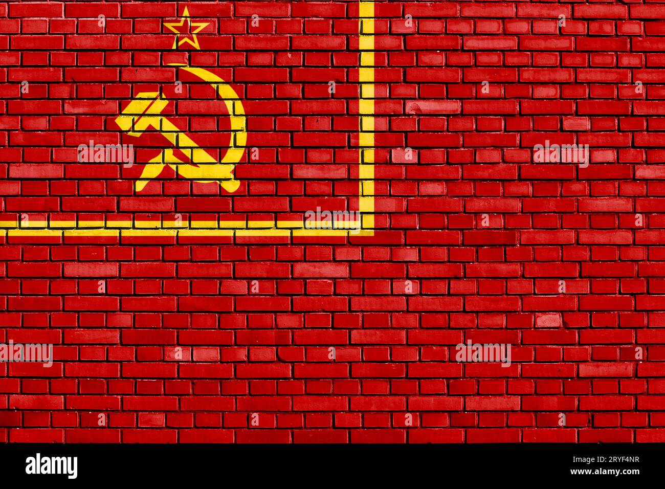 Bandiera dell'Unione Sovietica 1924 dipinta su un muro di mattoni Foto Stock