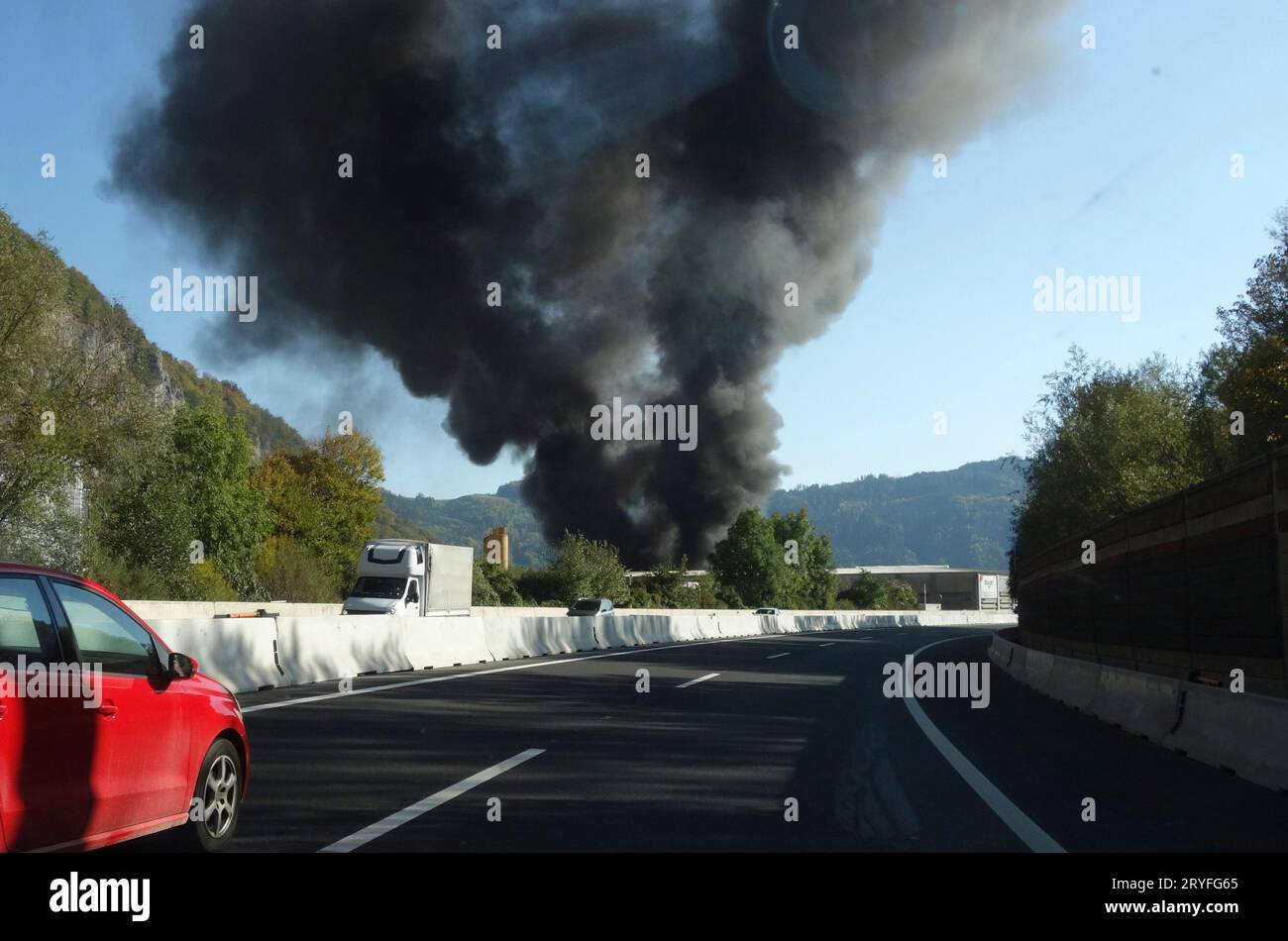 il gas di combustione tossico negli incendi, un pericolo per la salute Foto Stock