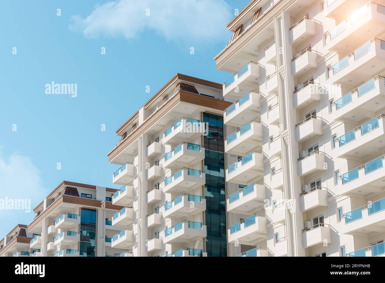 Edifici alti e moderni in un complesso residenziale, Turchia. Foto Stock
