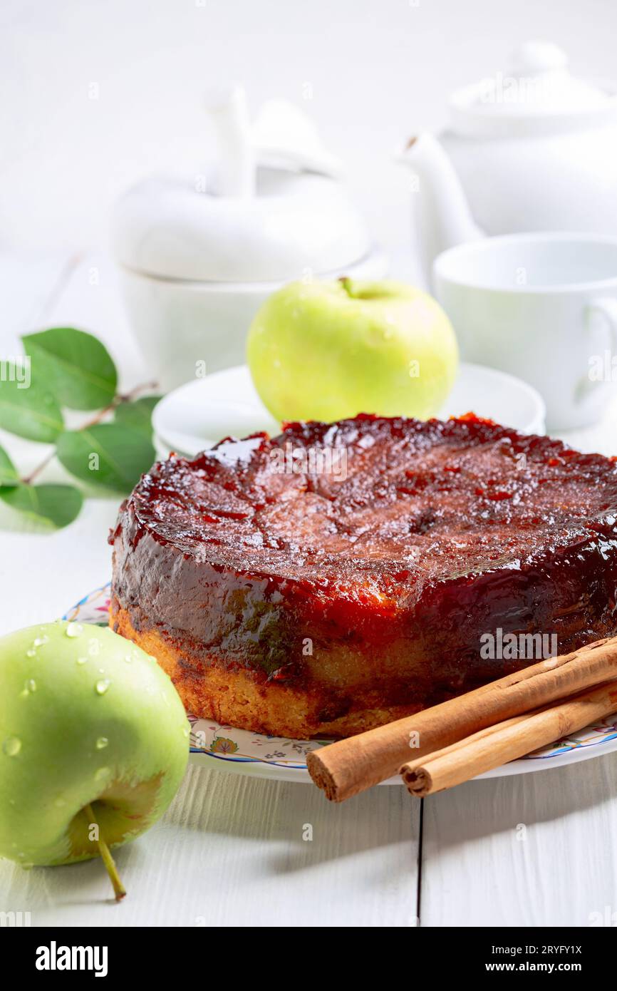 Torta tradizionale francese con crostata di mele. Foto Stock