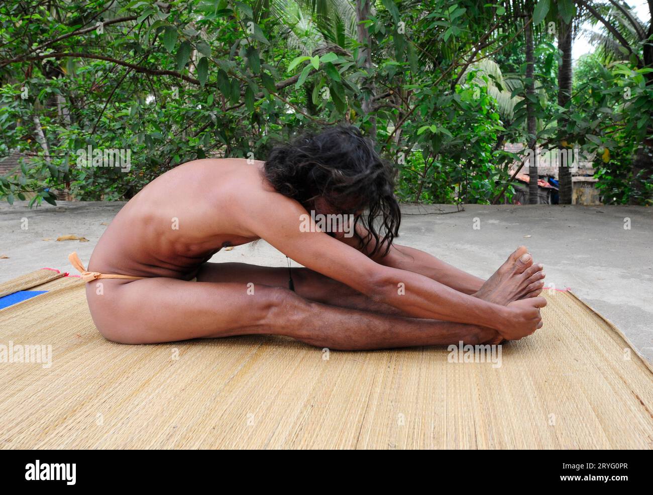 Paschimottanasana o panchina in avanti per lo yoga Foto Stock