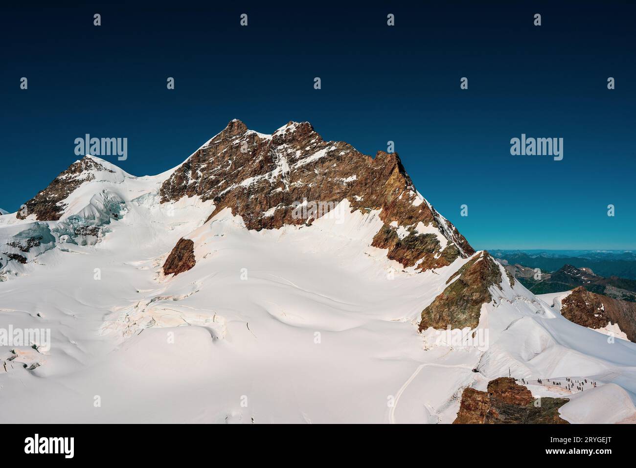 Il Ghiacciaio del Grande Aletsch, il più grande e lungo ghiacciaio delle Alpi. Foto Stock
