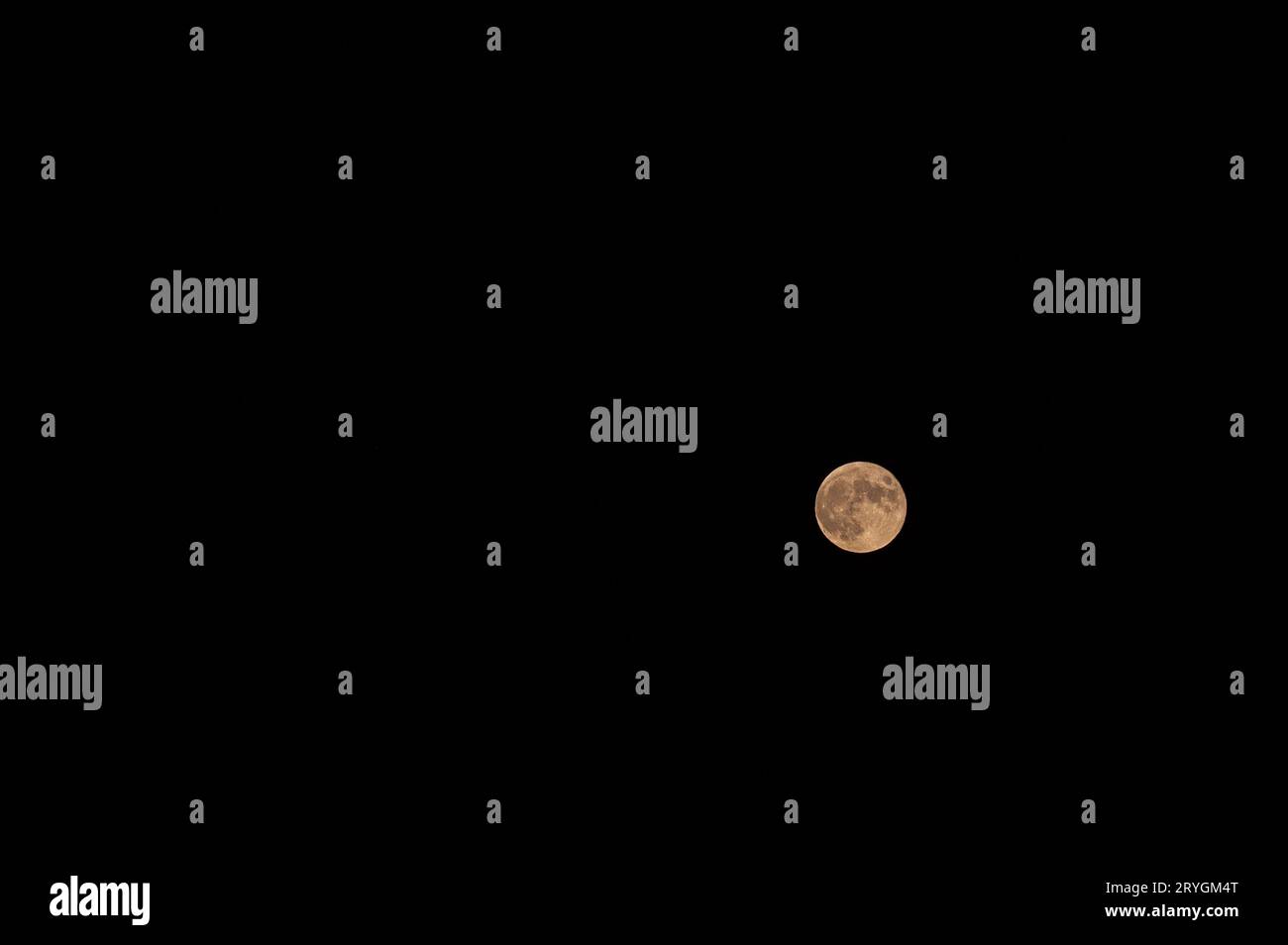 La Luna, una vista meravigliosa del pianeta satellite Terra. Foto Stock