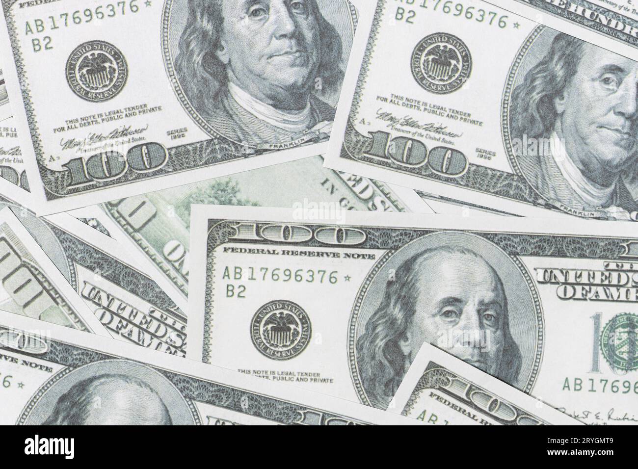 Sfondo delle banconote in dollari USA. Cento banconote da dollari Foto Stock