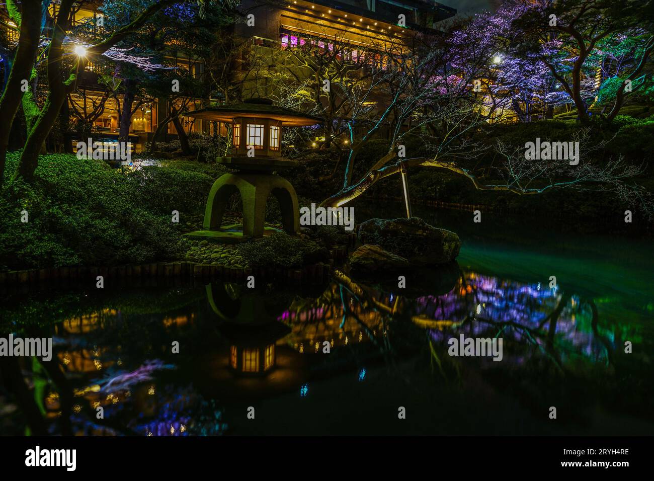 Immagine del giardino giapponese primaverile Foto Stock