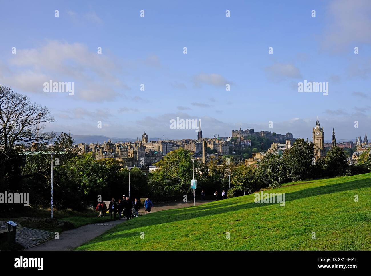 Edimburgo e il castello, vista panoramica, vista da Calton Hill, Scozia Foto Stock