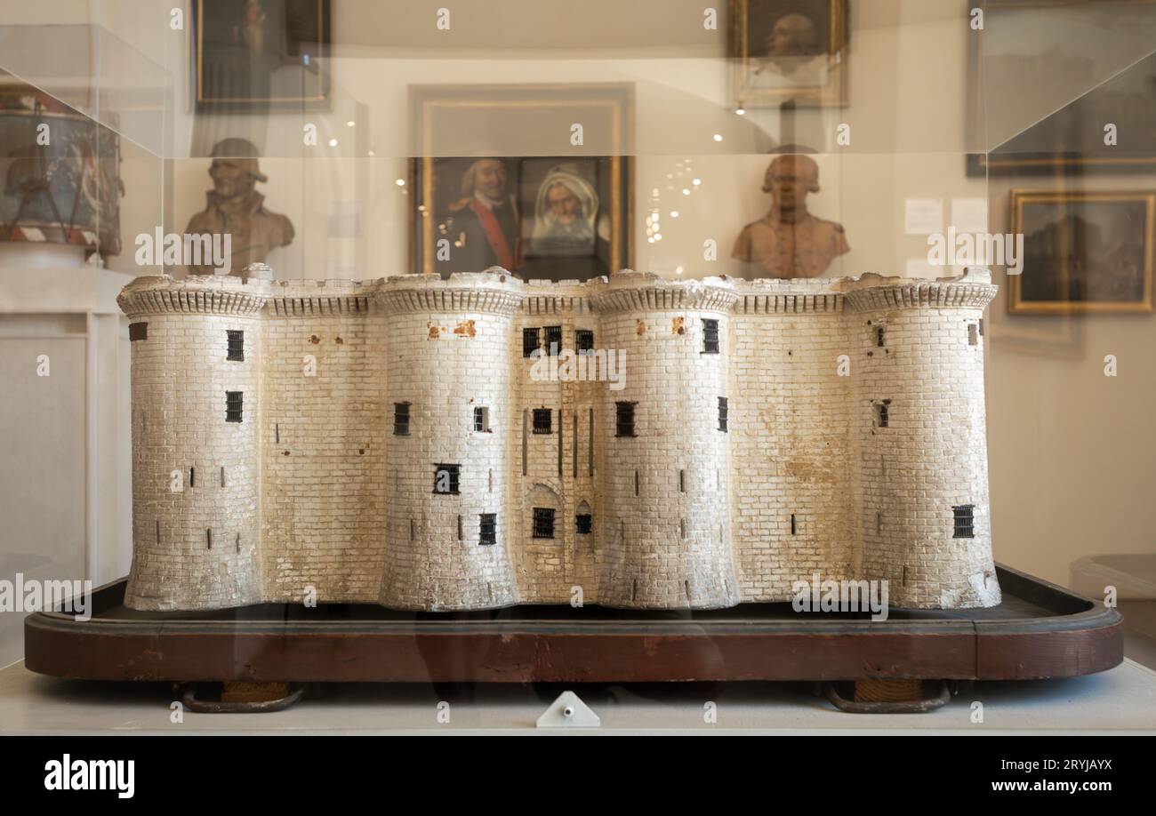 Un modello dell'ex prigione di Parigi che fu presa d'assalto durante la Rivoluzione francese in mostra al Museo della Rivoluzione francese di Vizille, Isere, F. Foto Stock