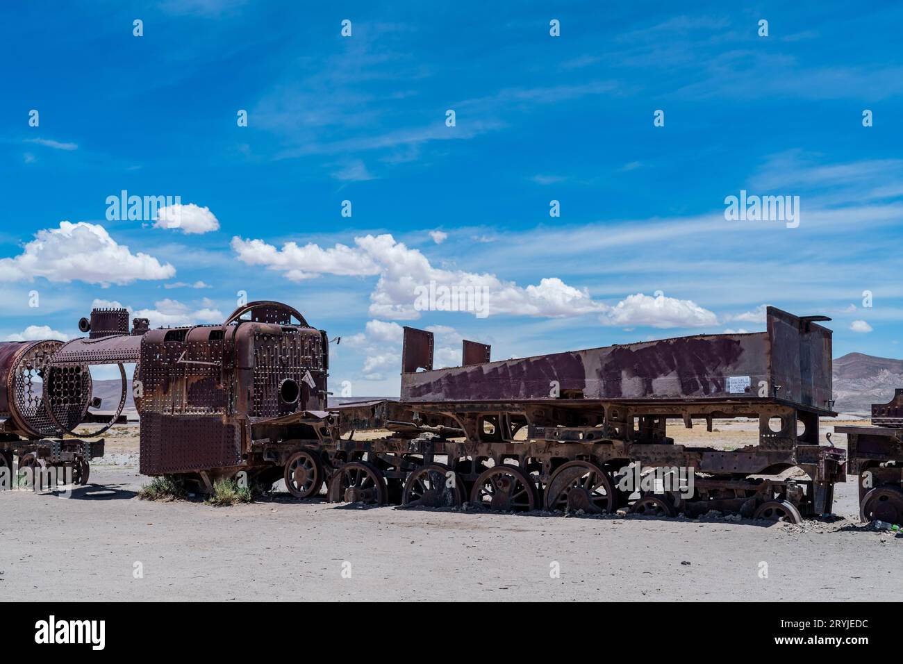 Cimitero dei treni nell'altiplano boliviano Foto Stock