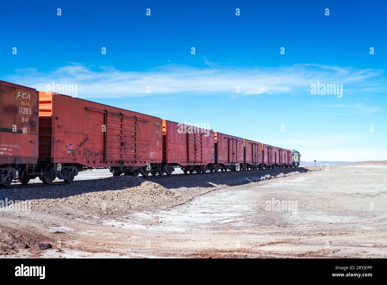 Cimitero dei treni nell'altiplano boliviano. Foto di alta qualità Foto Stock