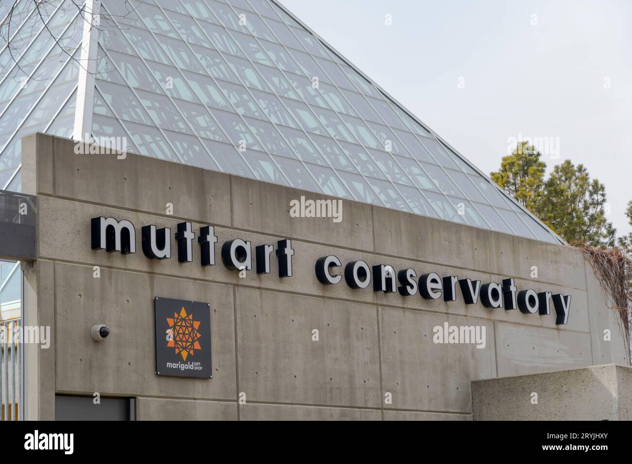 Edmonton, Alberta, Canada. Mar 30, 2023. Il cartello d'ingresso al Conservatorio di Muttart. Foto Stock