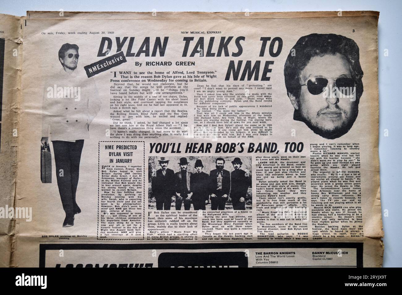 Pagine di notizie dal numero degli anni '1960 di NME New Musical Express Music Paper Foto Stock