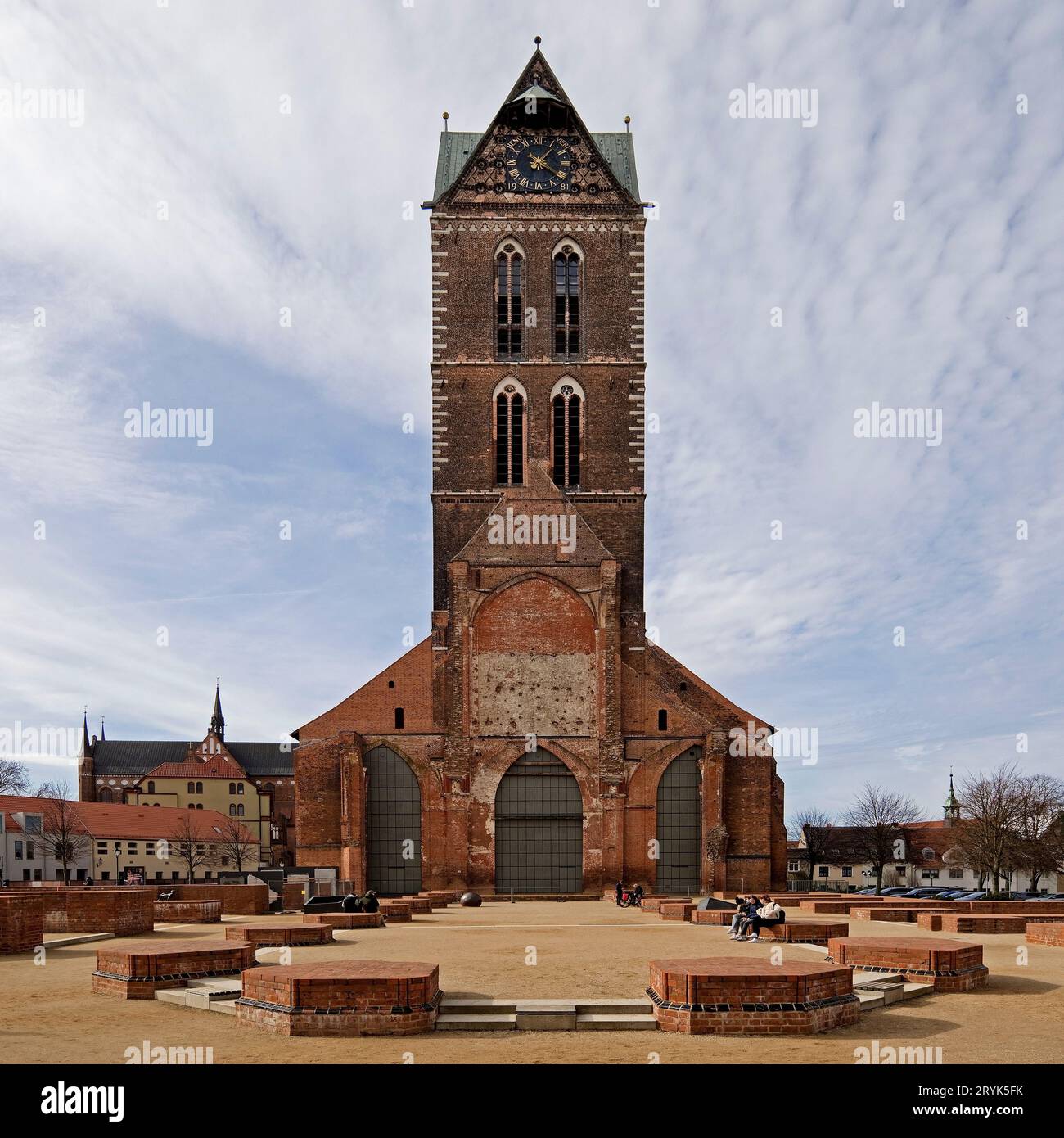 Torre della Marienkirche, città anseatica di Wismar, Meclemburgo-Pomerania occidentale, Germania, Europa Foto Stock