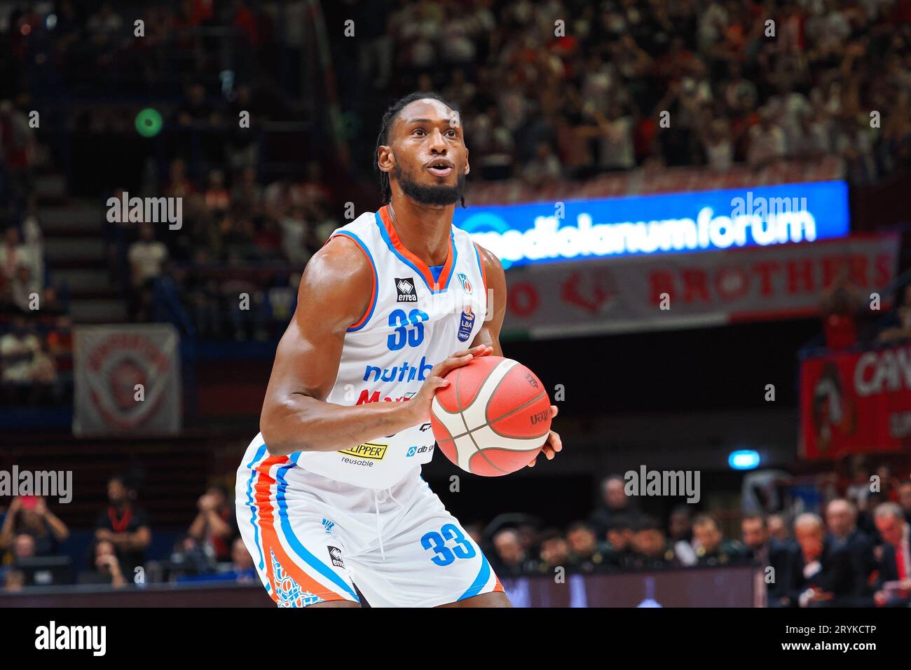 Milano, Italia. 1 ottobre 2023. Pauly Paulicap (Nutribullet Treviso Basket) durante EA7 Emporio Armani Milano vs Nutribullet Treviso Basket, partita di serie A di pallacanestro italiana A Milano, Italia, 01 ottobre 2023 crediti: Independent Photo Agency/Alamy Live News Foto Stock