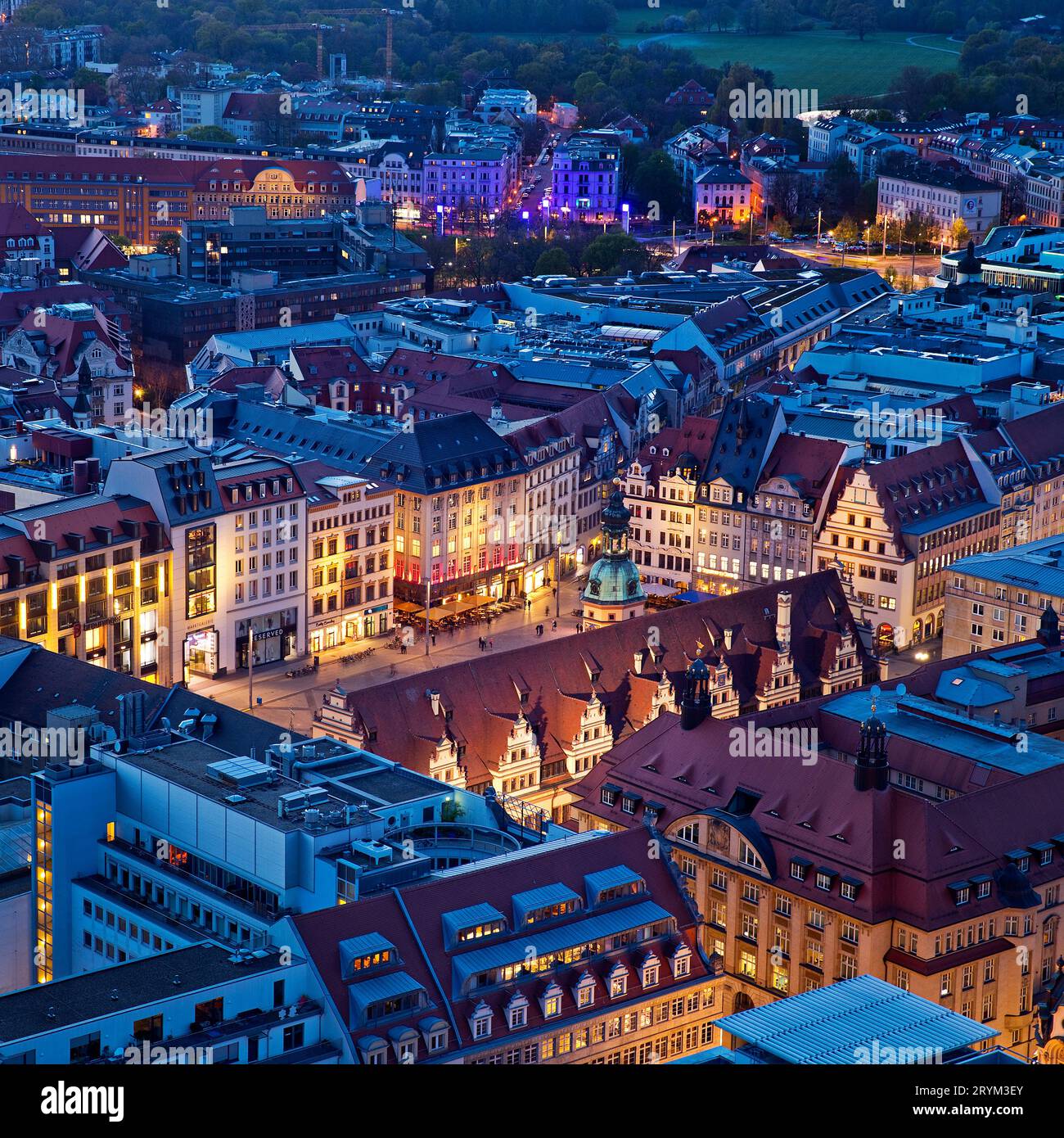 Panorama della città, vista sulla piazza del mercato e sul vecchio municipio, Lipsia, Sassonia, Germania, Europa Foto Stock