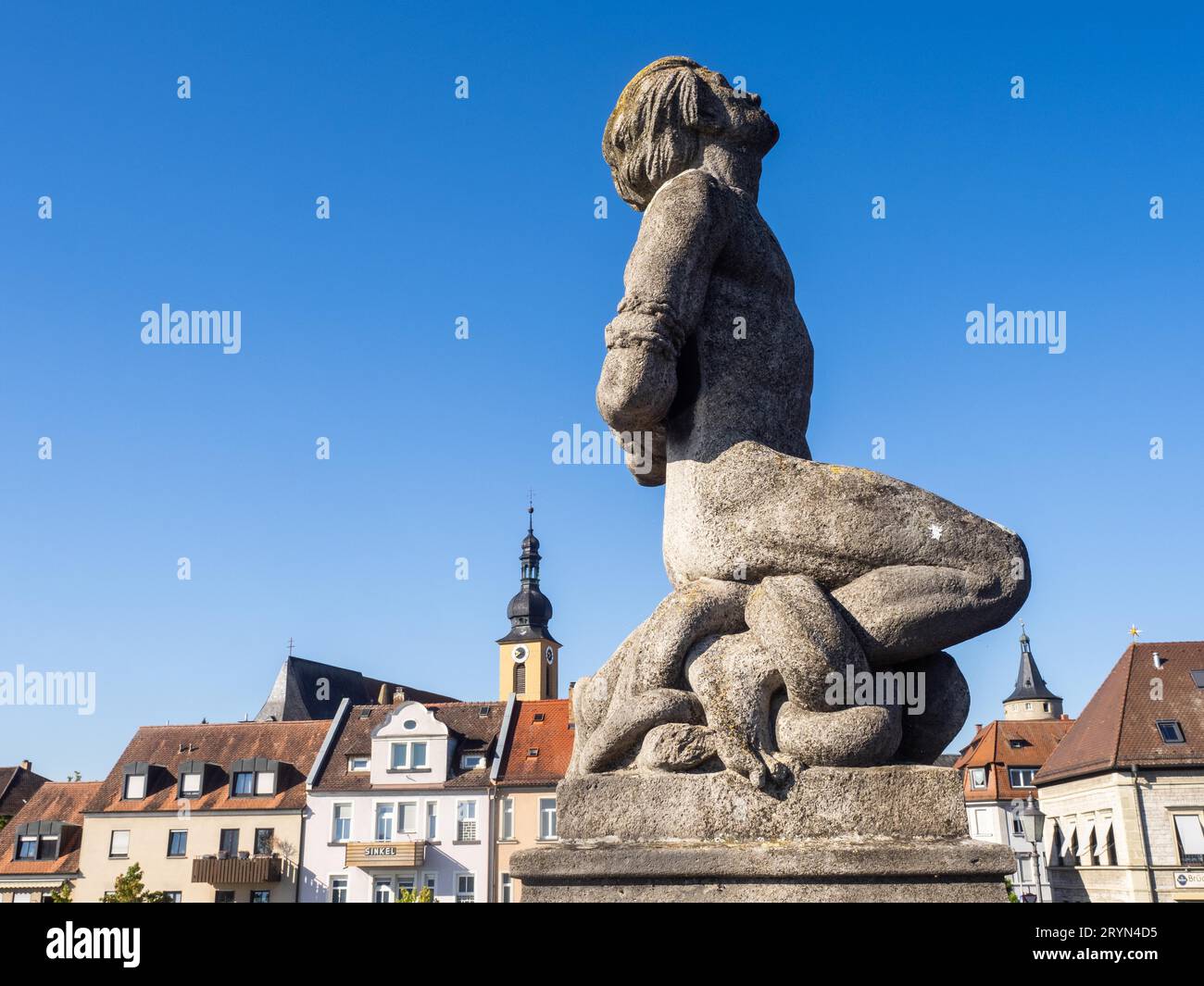 Scultura in pietra, memoriale dei prigionieri di guerra, Kitzingen, bassa Franconia, Franconia, Baviera, Germania Foto Stock