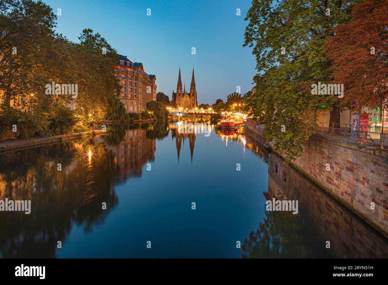 Il malato di fronte alla chiesa di San Paolo a Strasburgo, Francia Foto Stock