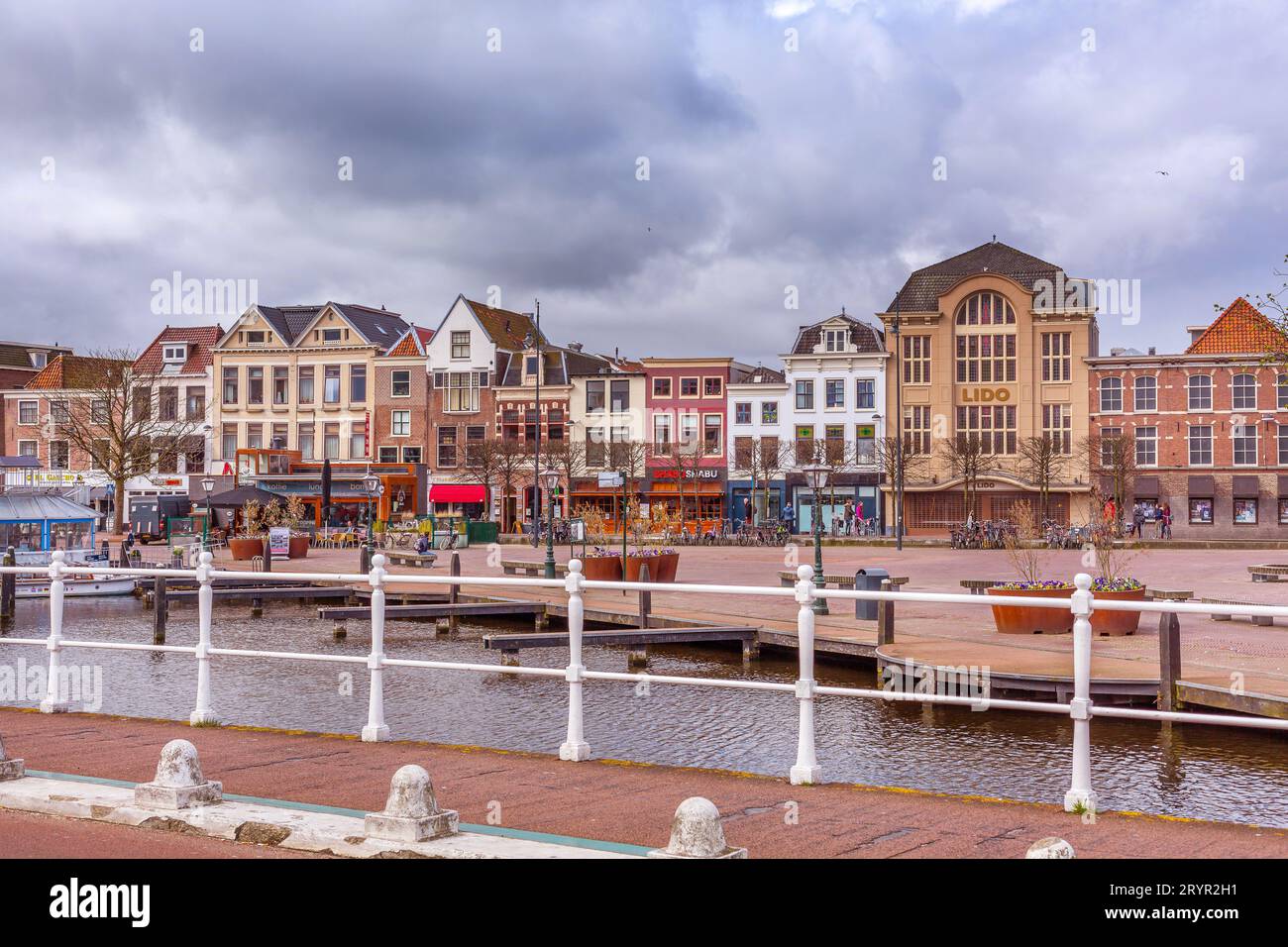Case tradizionali a Leiden, Paesi Bassi Foto Stock
