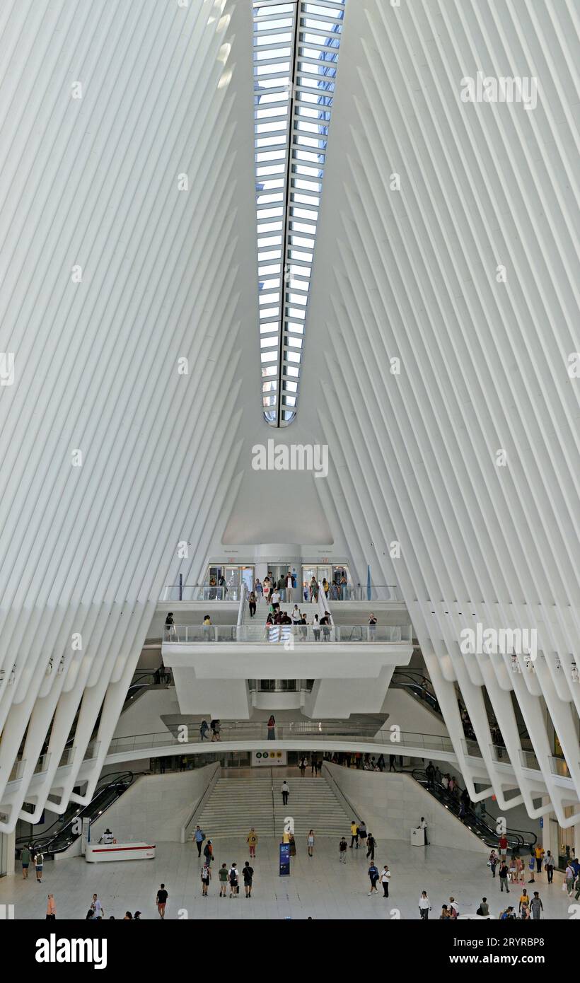 Il centro di trasporto Oculus World Trade Center a Ground Zero a Lower Manhattan, Stati Uniti Foto Stock