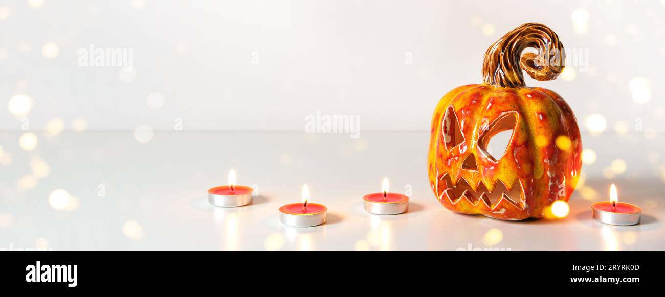 Lumini LED Con Timer , 24 Pezzi – Luce Bianca Calda Tremolante, Batteria CR2032 Inclusa, Durata 150+ Ore Decorazioni Halloween E Natale