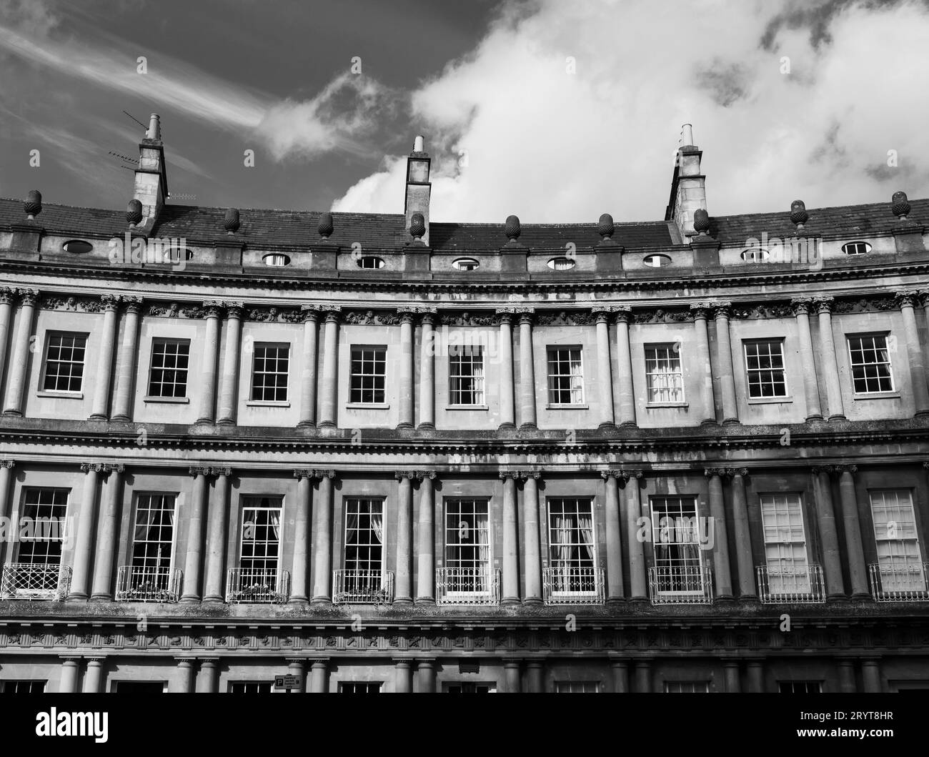 B&W The Circus, Bath, Georgian Architecture, Somerset, Inghilterra, REGNO UNITO, REGNO UNITO. Foto Stock