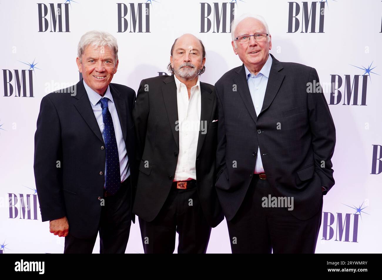 (Da sinistra a destra) Mike Stock, Matt Aitken e Pete Waterman che partecipano ai BMI London Awards al Savoy Hotel, nel centro di Londra. Data immagine: Lunedì 2 ottobre 2023. Foto Stock