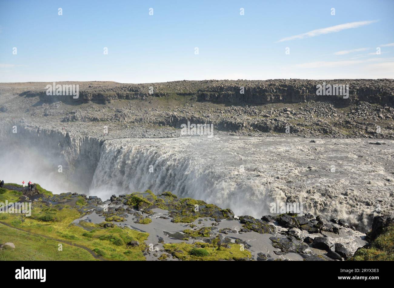 Incredibile paesaggio islandese presso la cascata Dettifoss nella regione nord-orientale dell'Islanda. Dettifoss è una cascata del Vatnajokull National P. Foto Stock