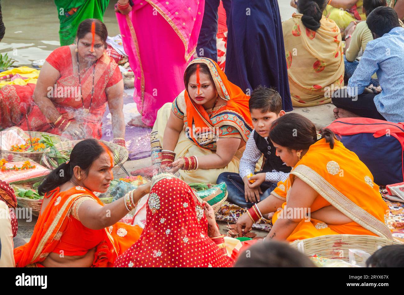 festa dello chhath a varanasi india Foto Stock