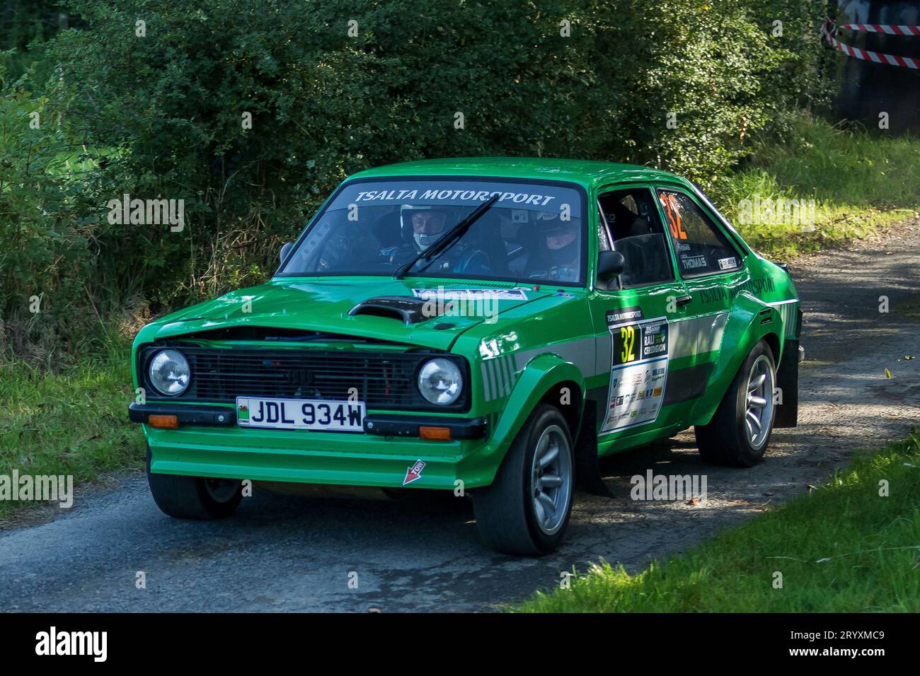 Ceredigion, Galles - 02 settembre 2023 Rali Ceredigion: Gary Thomas e la co-driver Linda Thomas in una Ford Escort car 32 sulla tappa SS1 Borth 1 Galles, U Foto Stock