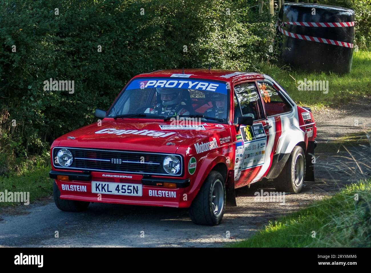 Ceredigion, Galles - 02 settembre 2023 Rali Ceredigion: Cipolle e il co-pilota Dave Williams in una Ford Escort RS car 36 sulla tappa SS1 Borth 1 Wale Foto Stock